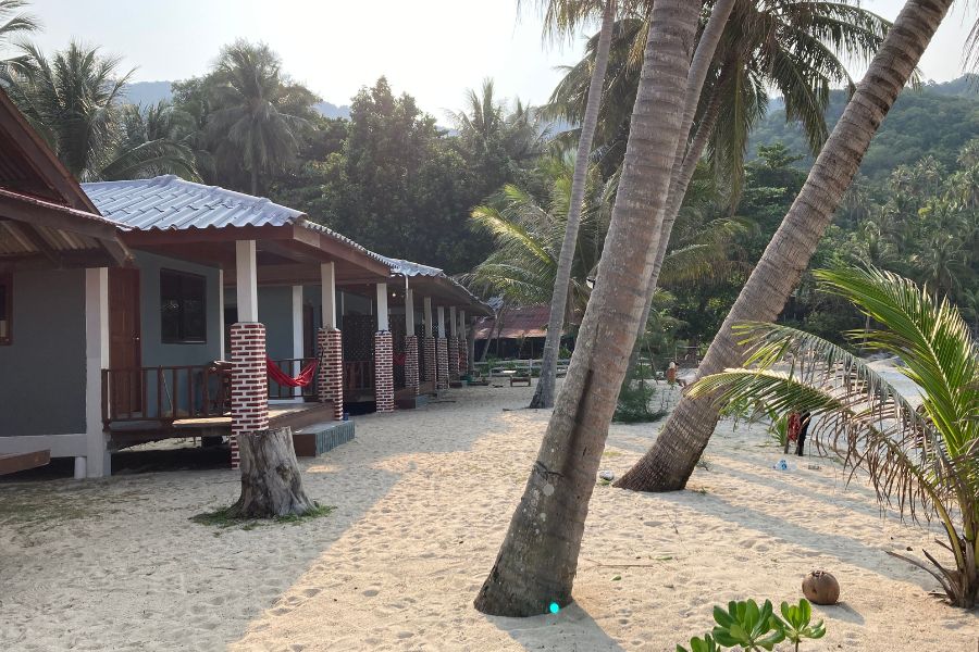 beach accommodation in Koh Phangan