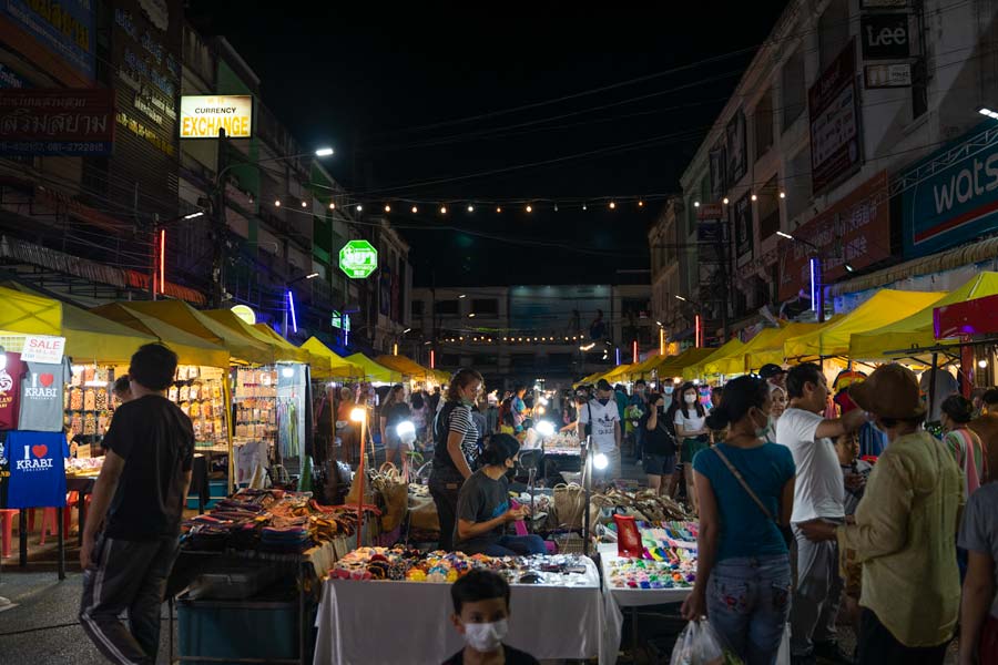 Krabi-Shopping-Night-Market
