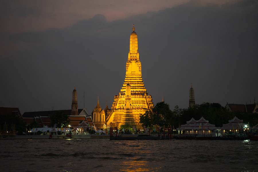 Wat-Arun-At-Night-Bangkok